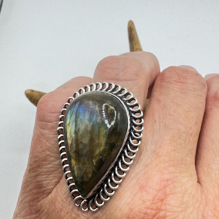 Vintage Chunky Rainbow Labradorite Cocktail Ring - Statement Band