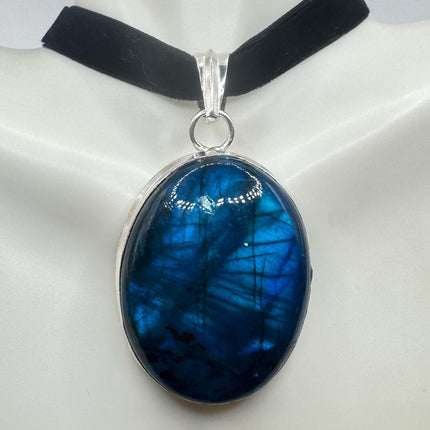 Vintage Pendant Choker Necklace | Blue Labradorite Crystal Silver Bronze Pendant | Velvet Choker Statement Necklace