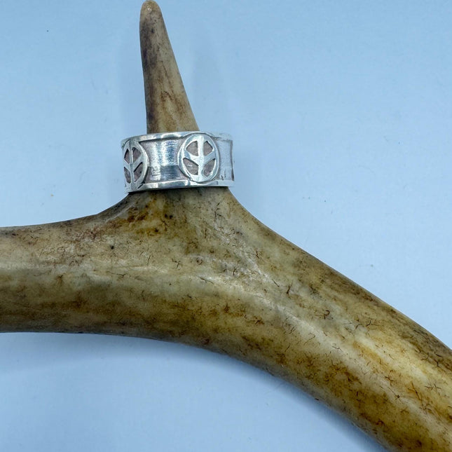 Vintage Peace Sign Silver Boho Cocktail Ring 925 Sterling Antique Wedding Engagement Band | Elijah collection