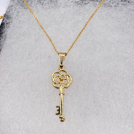 Vintage Gold Key Pendant Necklace | 9k Gold Filled Star Statement Charm Necklace