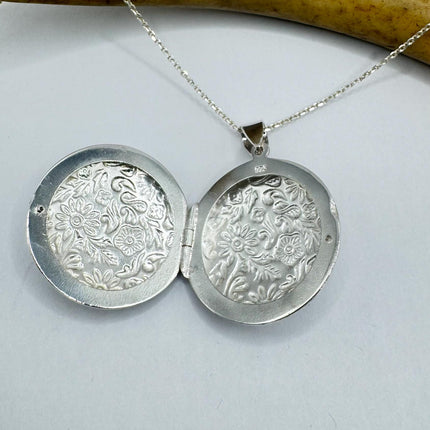 Vintage Photo Locket | 925 Sterling Silver Pendant Photo Memory Charm Necklace | Can Hold Photo or Pet Ashes