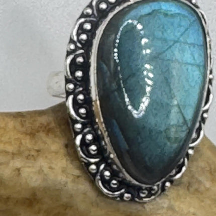 Vintage Chunky Rainbow Labradorite Cocktail Ring - Statement Band
