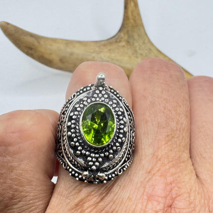 Vintage Silver Bronze Poison Ring | Retro Green Peridot Unique Gift Statement Ring