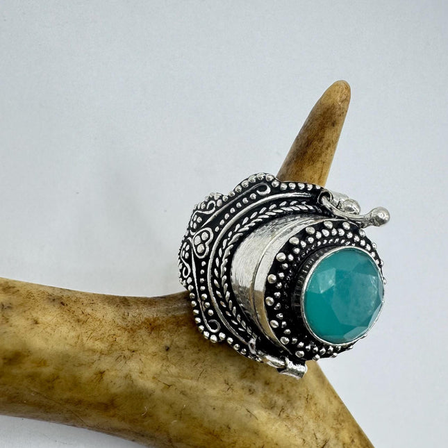 Vintage Silver Bronze Poison Ring | Retro Green Chalsedony Unique Gift Statement Ring