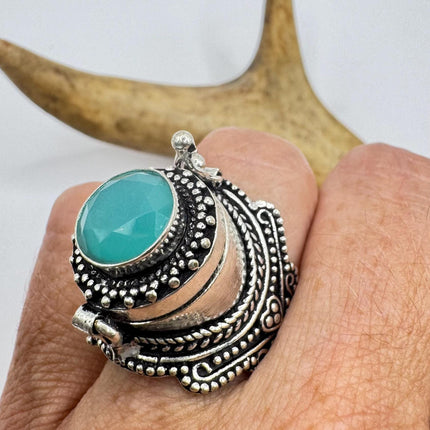 Vintage Silver Bronze Poison Ring | Retro Green Chalsedony Unique Gift Statement Ring