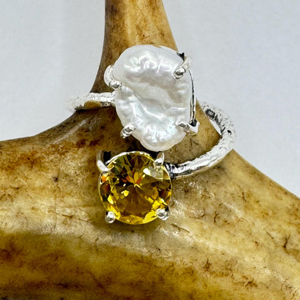 Vintage Pearl and Green Peridot Cocktail Ring – Size adjustable 5-9 Silver Bronze Setting