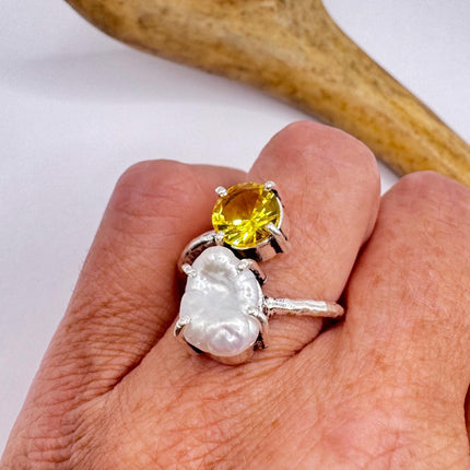 Vintage Pearl and Green Peridot Cocktail Ring – Size adjustable 5-9 Silver Bronze Setting