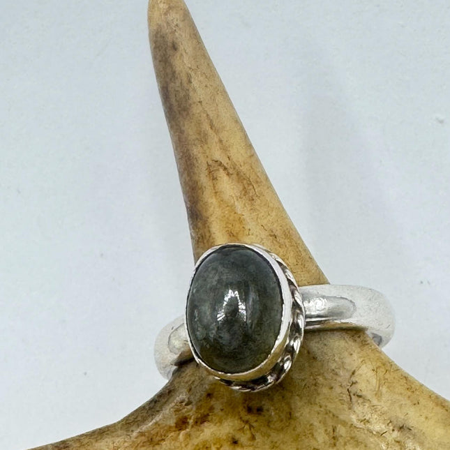 Vintage Grey Labradorite 925 Sterling Silver Boho Ring | Unique Gift Statement Ring Elijah Collection