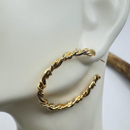 Vintage Gold Large Hoop Earrings - Simple Everyday Design in 9K Gold Fill - Chunky Style