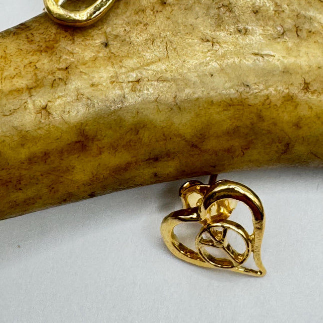 Vintage Gold Heart Peace Sign Earrings - Simple Everyday Design Gold Fill 9K Minimalist - Minimal Classic Timeless Jewelry