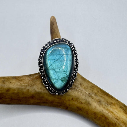 Vintage Chunky Rainbow Labradorite Cocktail Ring - Statement Band