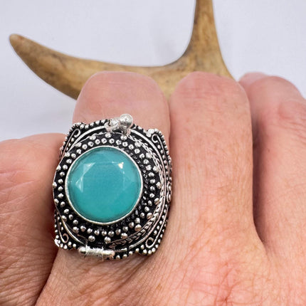 Vintage Silver Bronze Poison Ring | Retro Green Chalsedony Unique Gift Statement Ring