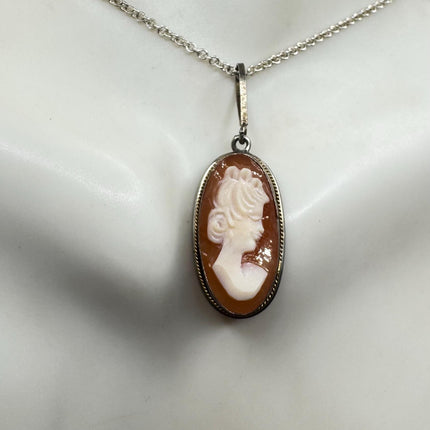 Vintage Cameo Pendant Necklace 925 Sterling Silver
