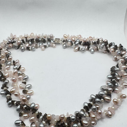 Vintage Pearl Beaded Necklace: 18 Inch