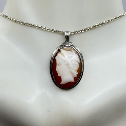 Vintage Cameo Pendant Necklace 925 Sterling Silver