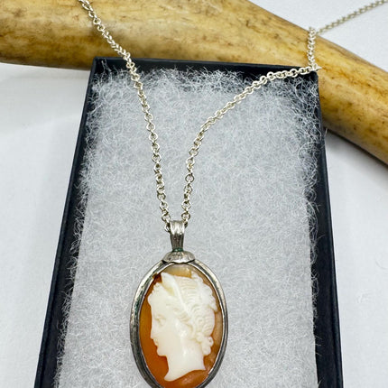 Vintage Cameo Pendant Necklace 925 Sterling Silver