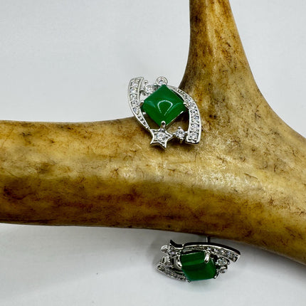 Vintage Silver Green Jade Lucky Stud Earrings