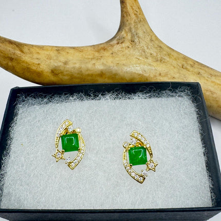 Vintage Golden Green Jade Lucky Stud Earrings