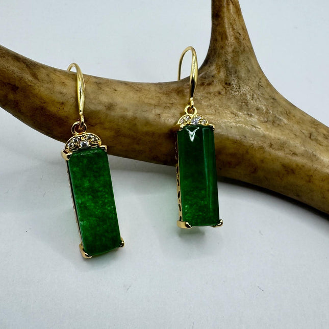 Vintage Green Jade Dangle Lucky Gold Earrings