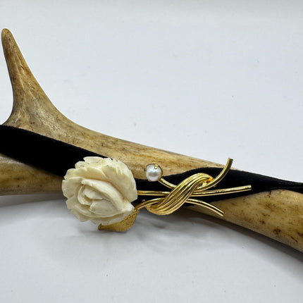 Vintage ivory flower and Green jade rose Brooch Pin - Gold Filled - Unique and Stylish Accessory
