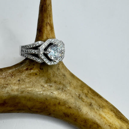 Vintage Deco Cubic Zirconia Engagement Ring 925 Sterling Silver