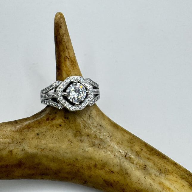 Vintage Deco Cubic Zirconia Engagement Ring 925 Sterling Silver