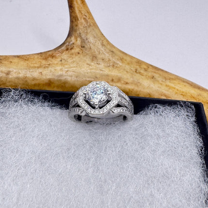 Vintage Deco Cubic Zirconia Engagement Ring 925 Sterling Silver