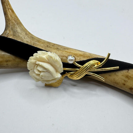 Vintage ivory flower and Green jade rose Brooch Pin - Gold Filled - Unique and Stylish Accessory