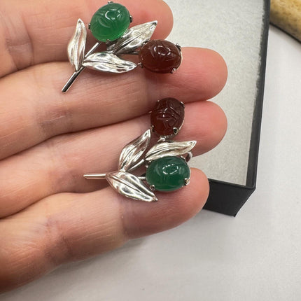 Vintage Green Nephrite Jade Carnelian Scarabs Screw Clip-On Earrings