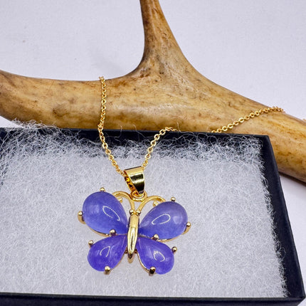 Lavender Jade Necklace – Vintage Butterfly Pendant With Etched Design & Gold Chain-Necklaces-TomWayne Jewelers