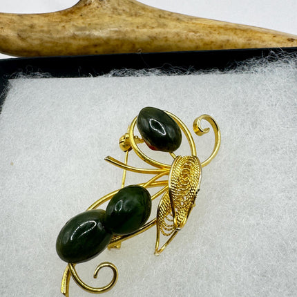 Vintage Green Jade Brooch Pin - Gold Filled Black Velvet Choker Lucky Jade Design-Pins and Brooches-TomWayne Jewelers