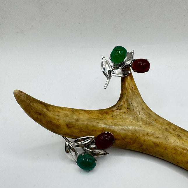 Vintage Green Nephrite Jade Carnelian Scarabs Screw Clip-On Earrings