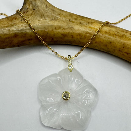 Vintage Blue lapis lazuli Flower Necklace Gold Filled