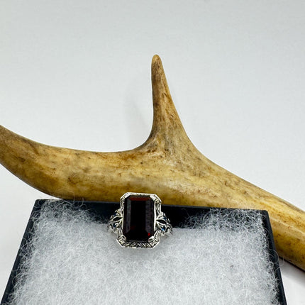 Vintage 925 Sterling Silver Red Garnet Ring: Boho Cocktail-Rings-TomWayne Jewelers