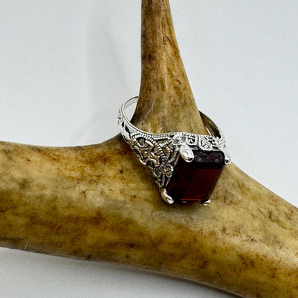 Vintage 925 Sterling Silver Red Garnet Ring: Boho Cocktail-Rings-TomWayne Jewelers