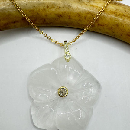 Vintage Blue lapis lazuli Flower Necklace Gold Filled