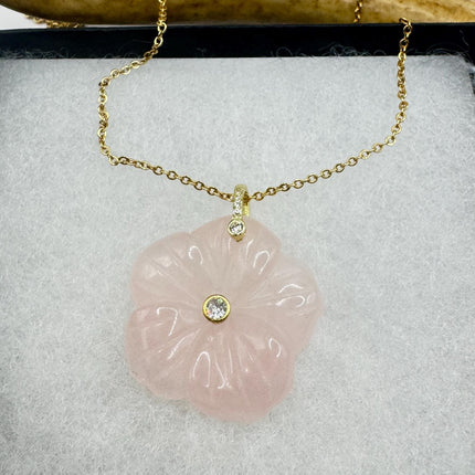 Vintage Rose Quartz Crystal Flower Necklace Gold Filled