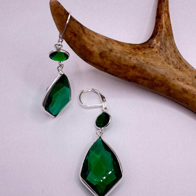 Vintage Green Glass Dangle Earrings Sterling Silver Leverbacks