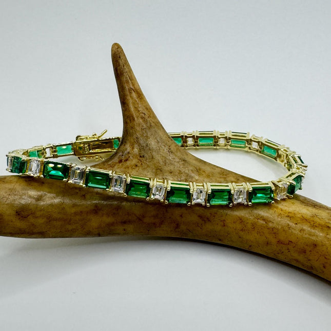 Vintage Green Cubic Zirconia Bracelet: Gold 925 Sterling Silver Minimalist Gemstone