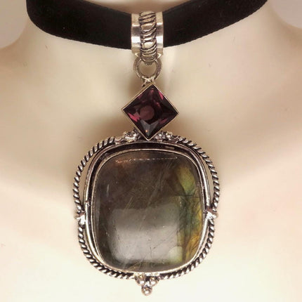 Vintage White Bronze Rainbow Labradorite Black Velvet Choker Pendant Necklace