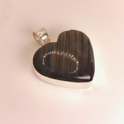 Vintage White Bronze Heart Rainbow Labradorite Black Velvet Choker Pendant Necklace