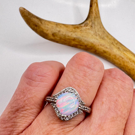 Vintage White Fire Opal 925 Sterling Silver Ring