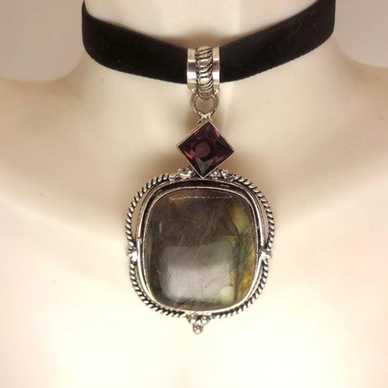 Vintage White Bronze Rainbow Labradorite Black Velvet Choker Pendant Necklace