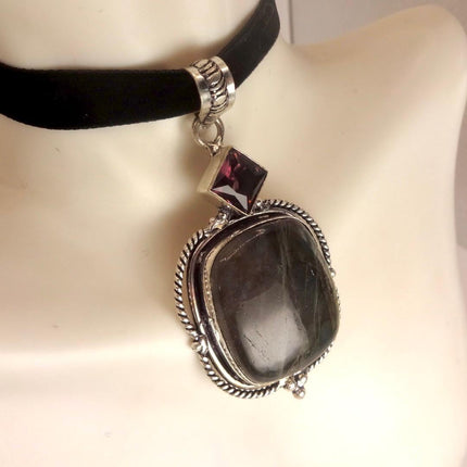 Vintage White Bronze Rainbow Labradorite Black Velvet Choker Pendant Necklace