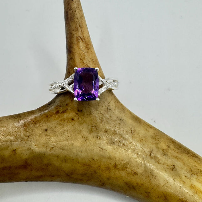 Purple Amethyst Cocktail Ring - Vintage Chunky Sterling Silver Band