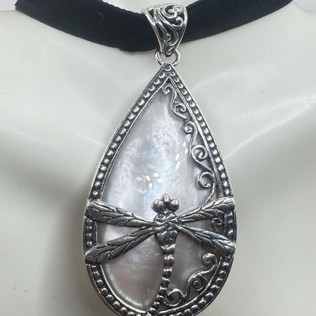 Vintage mother of Pearl Necklace Elegant White Dragonfly 925 Sterling Silver