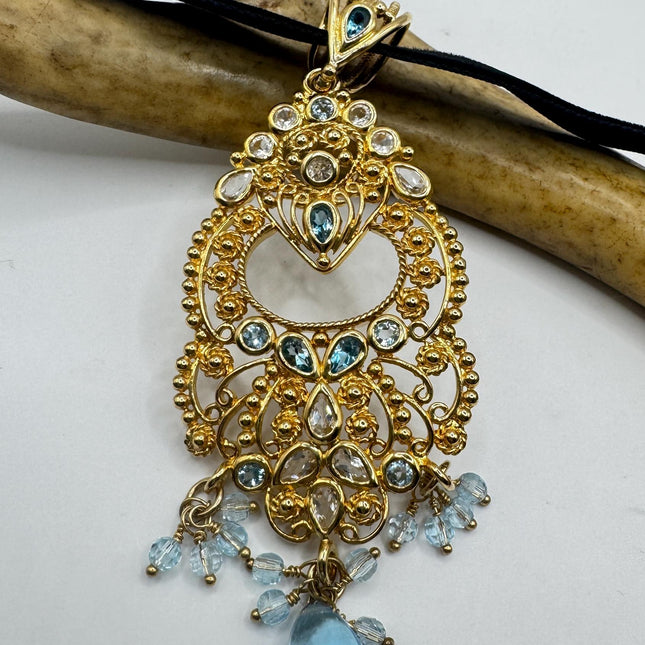 Aquamarine and Blue Topaz Pendant Necklace: Vintage Velvet Choker