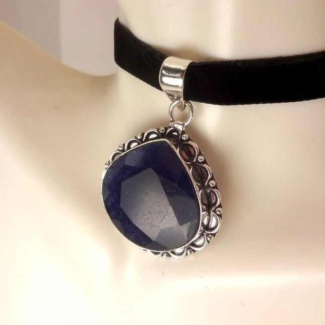vintage blue Chalsedony Gemstone Silver Bronze Pendant Velvet Choker Necklace