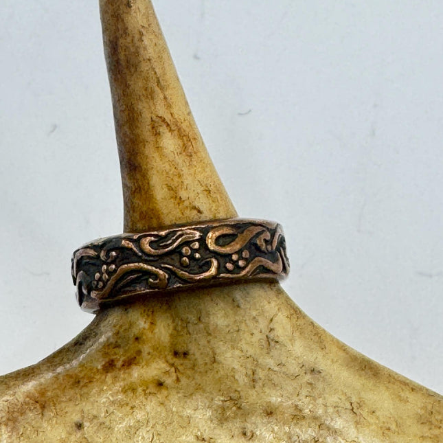 Vintage Heart Ring | Gold Bronze Band