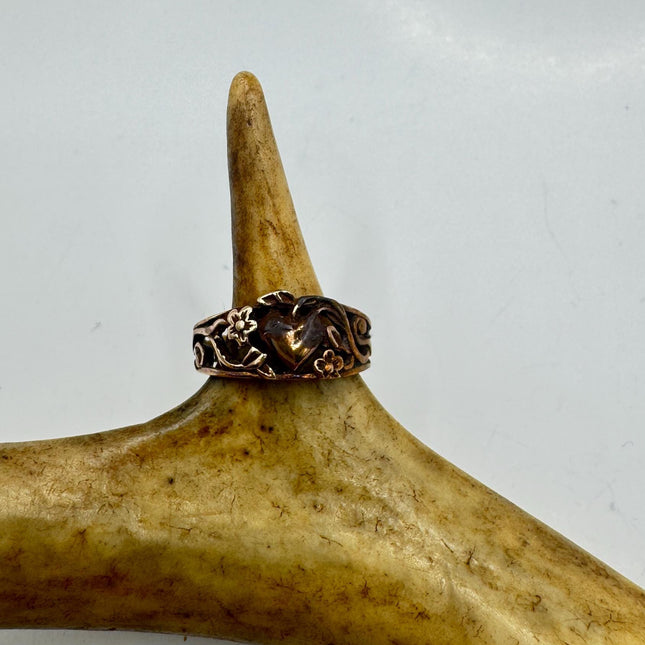 Vintage Heart Ring | Gold Bronze Band